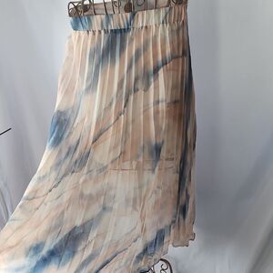 Marbled Pleated Maxi Skirt in Blue and Peach Size L